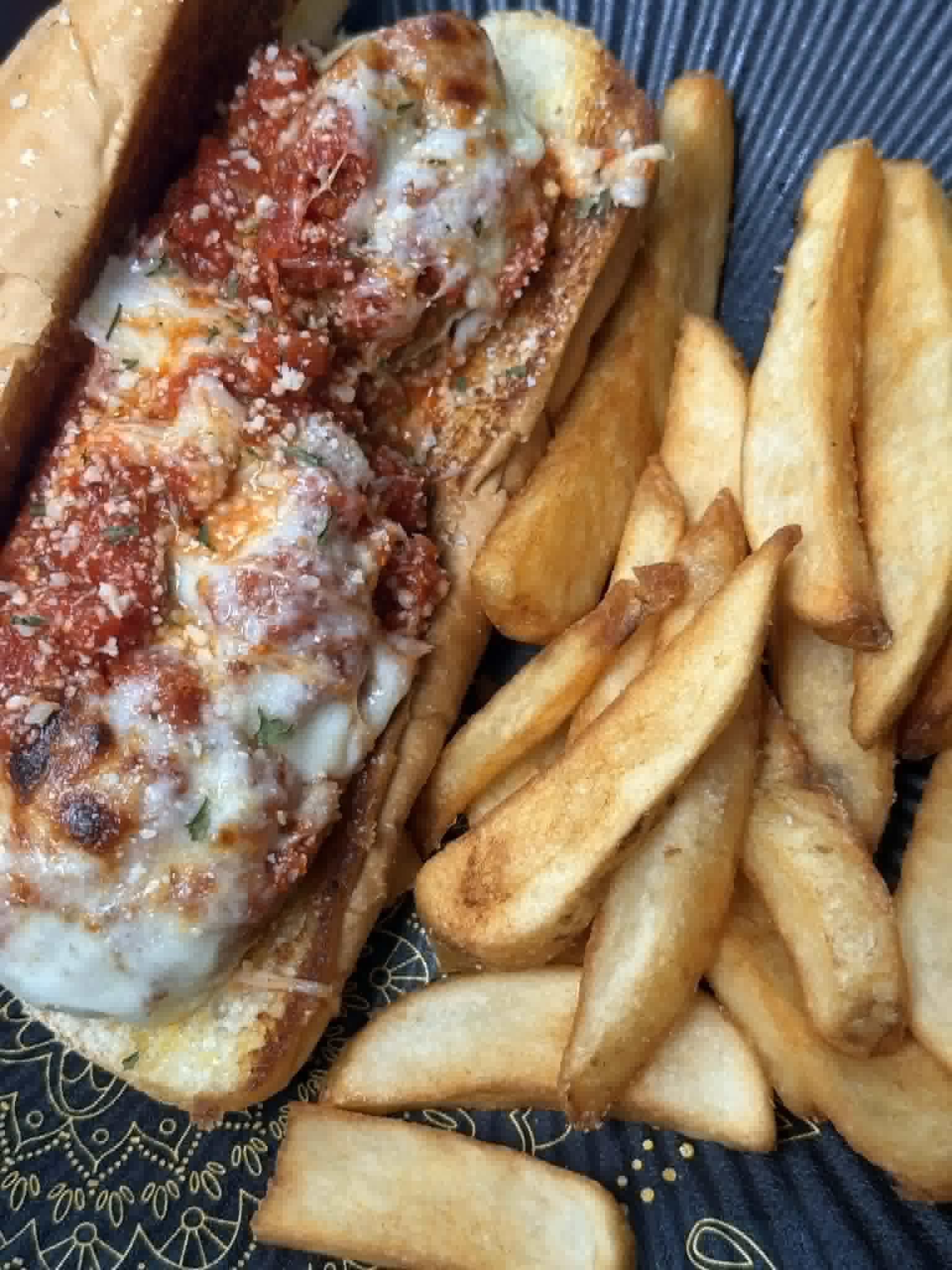 The Local 235 — Hometown Restaurant in Hollywood, MD
